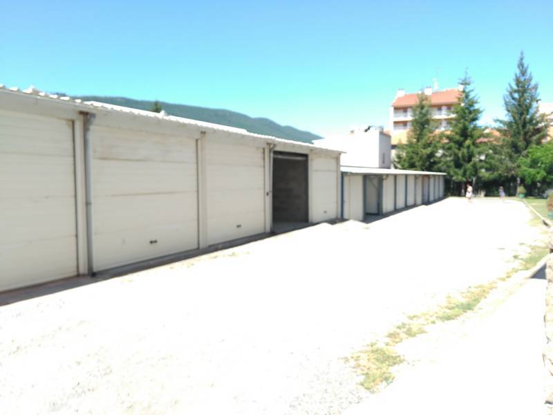 GARAJE EXTERIOR - Gestion de fincas y Alquiler de Pisos Xandra Peréz